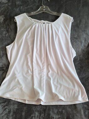Women's Calvin Klein Sleeveless White Blouse 2X